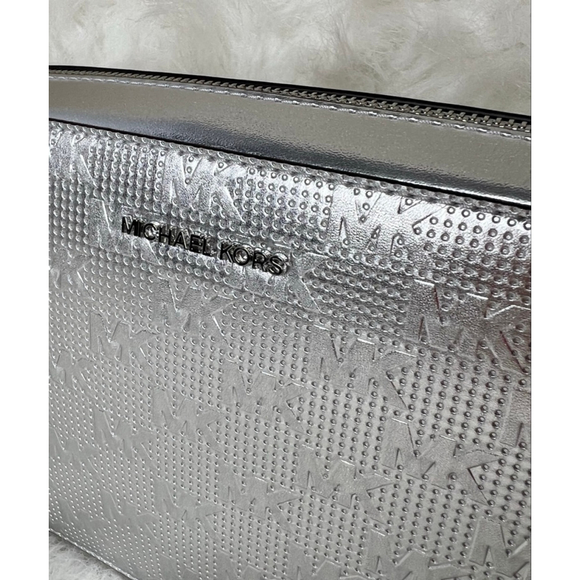 Michael Kors Large Jet Set Logo Crossbody In Silver - Picture 2 of 9